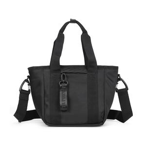 LONCHERA PORTA DORAH NEGRO